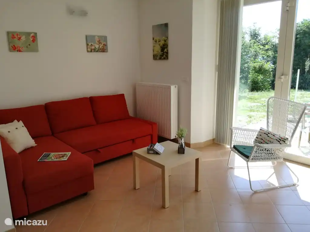 Komfortable 2-Sitzer-Sofa