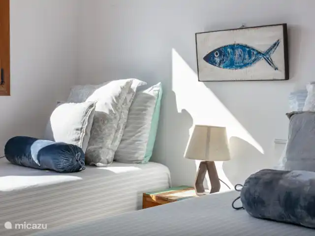 Apartamento Benvinguts en España, Costa Blanca, Jávea - apartamento Dormitorio lujosamente amueblado con dos camas individuales.