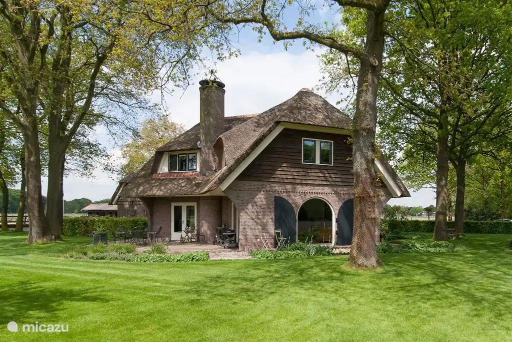 Rent The Swallow in Veenendaal, Utrecht. Micazu