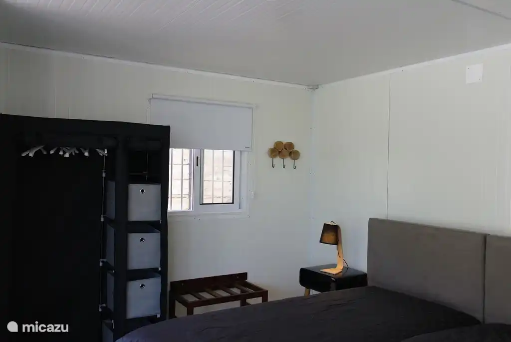 Schlafzimmer mit 2 Betten.