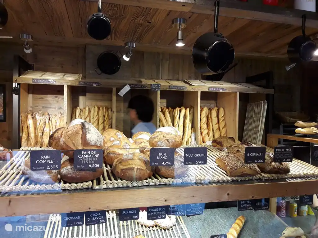 Das leckerste Brot in Frankreich. Die Bäckerei in Chatel.