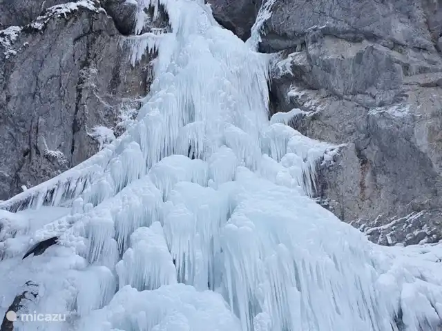 Le Percé Neige, Portes du Soleil | France, Haute-Savoie, La Chapelle-d'Abondance - appartement La Cascade sur Bayard en hiver