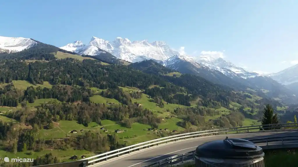 Les Dents du Midi (auch vom Wohnzimmer aus sichtbar)