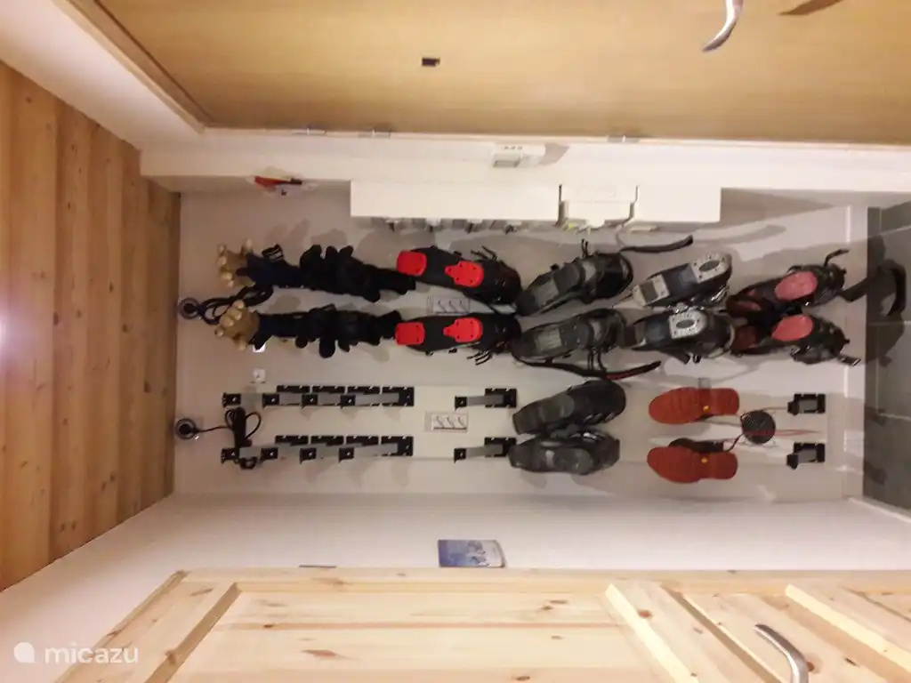 Garantiert schön trocken und warm Ski- und Handschuhe