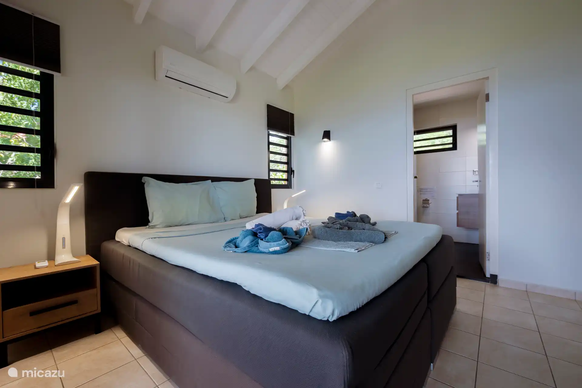 angrenzendes Hauptschlafzimmer und eigenes Badezimmer