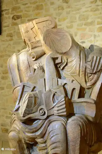 El museo de Ossip Zadkine está a 5 km de nuestra casa.