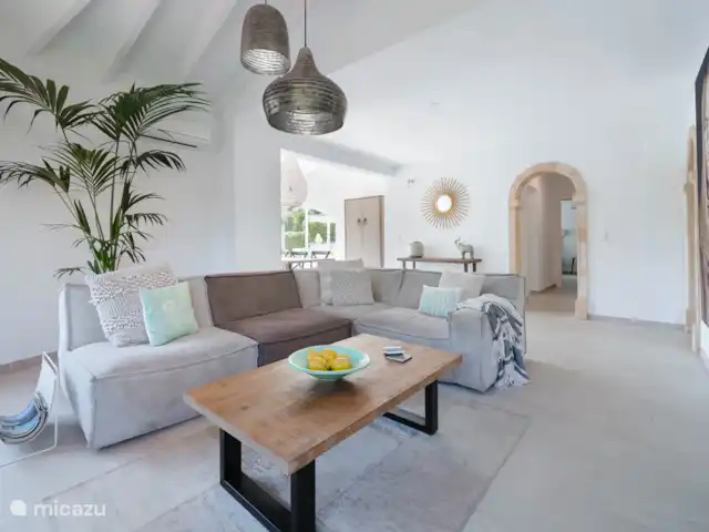 Villa Entre Pinos | Espagne, Costa Blanca, Jávea - villa Un salon confortable avec de nombreuses options de sièges.