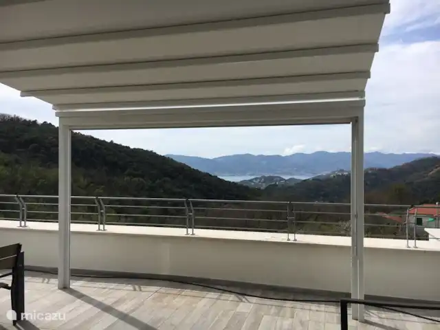Lerici - Cinque Terre - Toscane No.3 | Italie, Ligurie, Lerici - appartement Nouvelle pergola sur terrasse