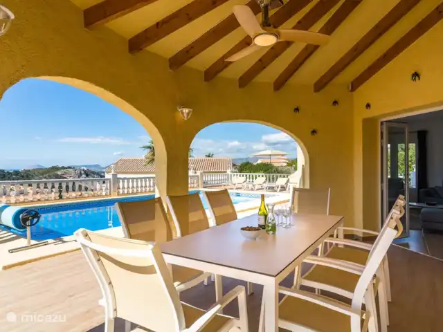 Maison Suzanne | Espagne, Costa Blanca, Benitachell - villa Terrasse couverte avec grande table et chaises confortables