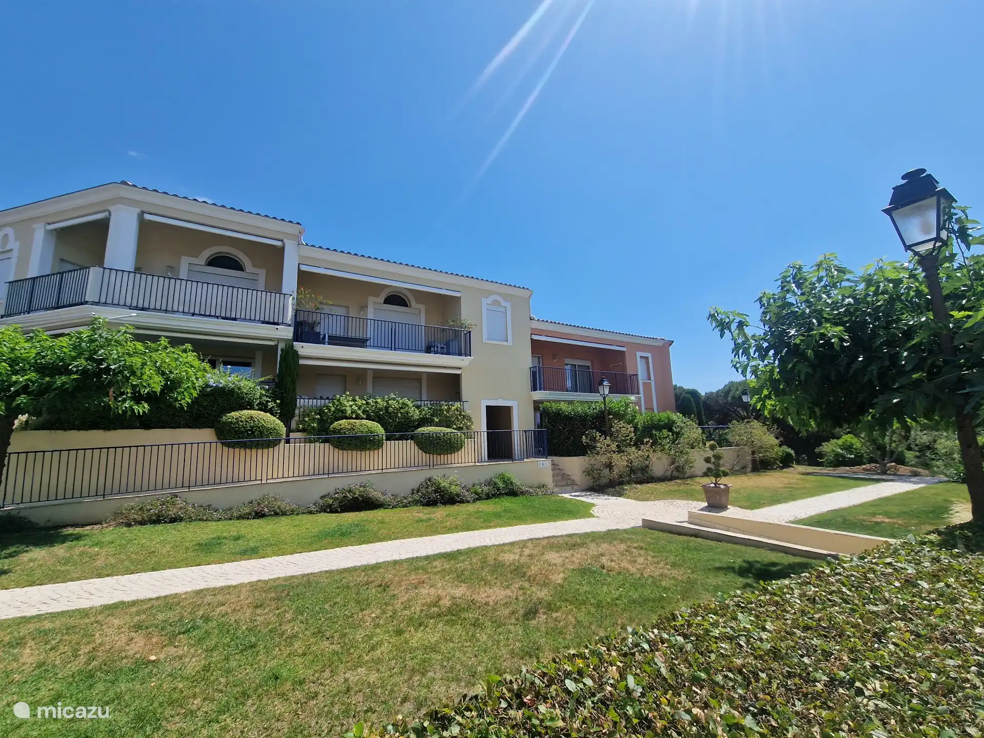 appartement huren in Sainte-Maxime, Côte d'Azur, Frankrijk - App. A8 les Pins Bleus dichtbij zee
