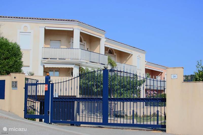 Ferienwohnung Frankreich, Côte d´Azur, Sainte-Maxime Appartement App. A8 les Pins Bleus in der Nähe Meer