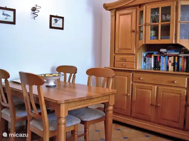 appartement huren in Frankrijk, Côte d´Azur, Sainte-Maxime – App. A8 les Pins Bleus dichtbij zee Eethoek