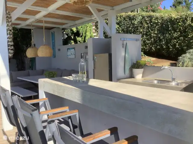 Villa Elia'N en Grecia, Gracia Central, Pogonia - villa Hermoso salón para disfrutar de una buena comida y una bebida, o simplemente disfrutar de la sombra.