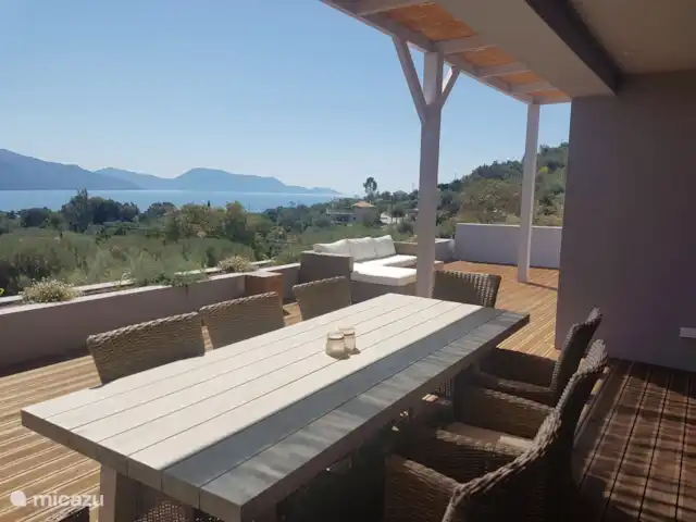 Villa Elia'N en Grecia, Gracia Central, Pogonia - villa Desde la terraza se puede contemplar Kalamos, que está a unos 15 kilómetros de distancia.