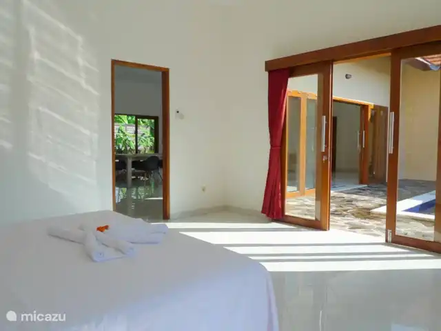 Villa Jompo Lovina en Indonesia, Bali, Lovina - villa uno de los tres dormitorios