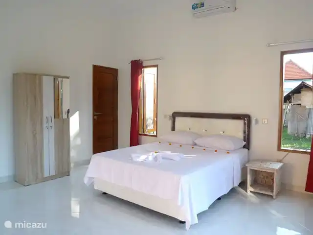 Villa Jompo Lovina en Indonesia, Bali, Lovina - villa uno de los tres dormitorios