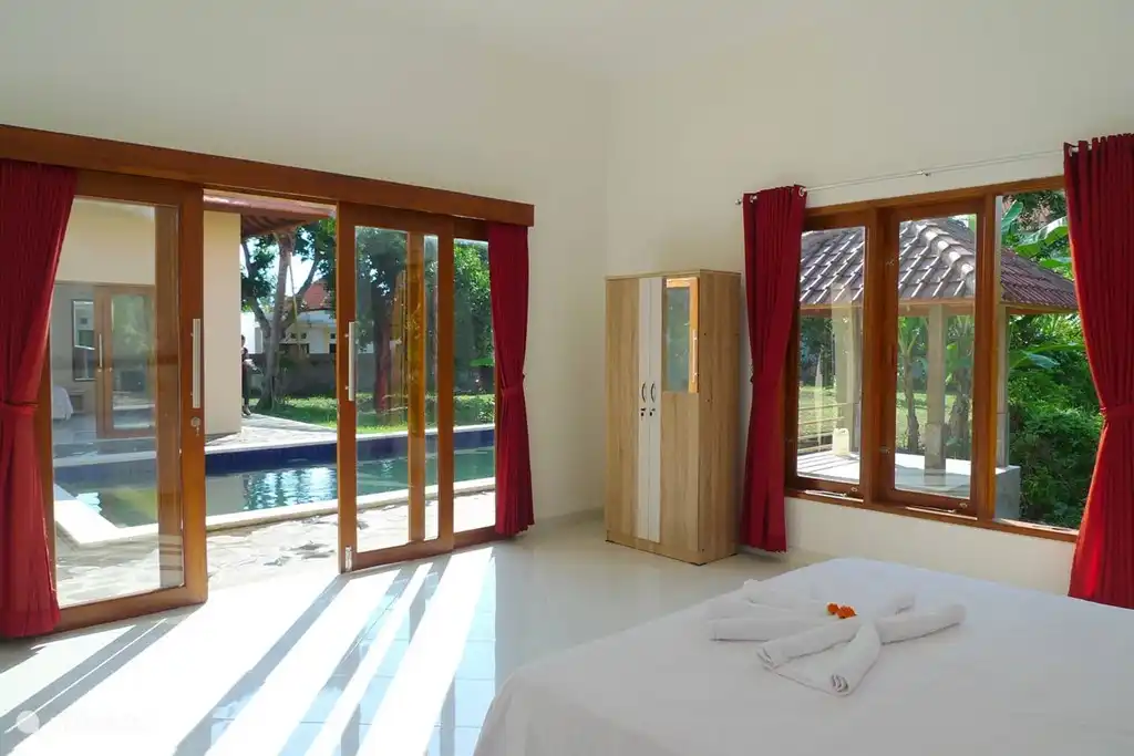 uno de los tres dormitorios