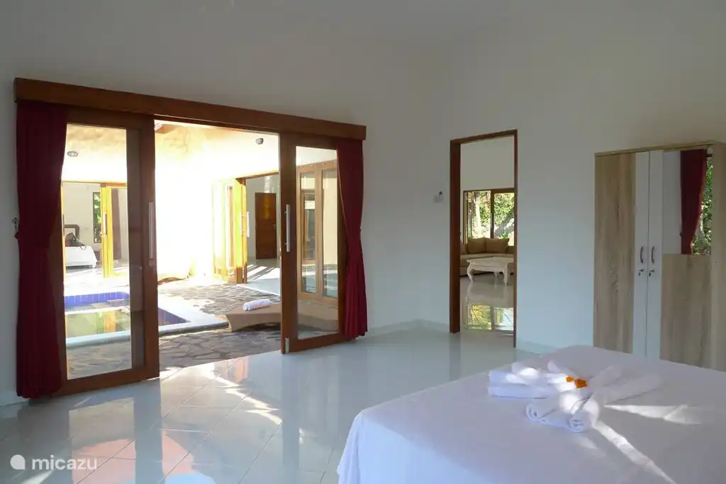 uno de los tres dormitorios