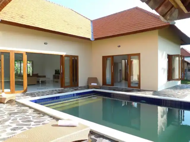 Villa Jompo Lovina en Indonesia, Bali, Lovina - villa frente