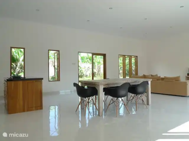 Villa Jompo Lovina en Indonesia, Bali, Lovina - villa uno de los tres dormitorios