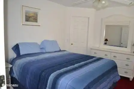 Main bedroom with ensuite bathroom