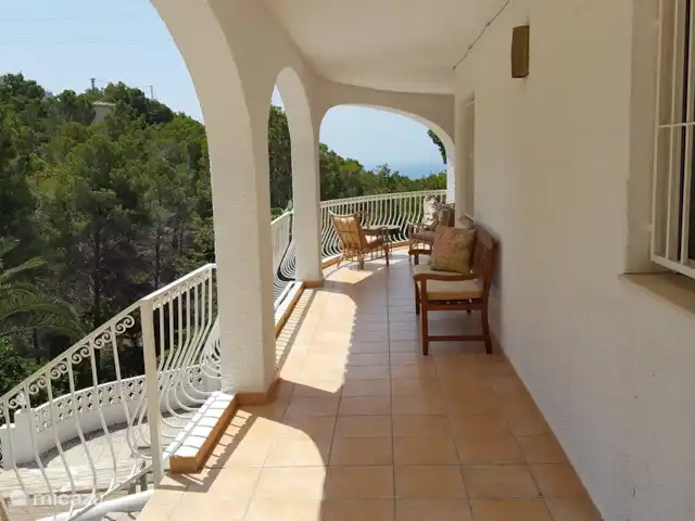 Villa 2-10 p met zeezicht en zwembad huren in Spanje, Costa Blanca, Altea - villa De 2e verdieping van de villa.