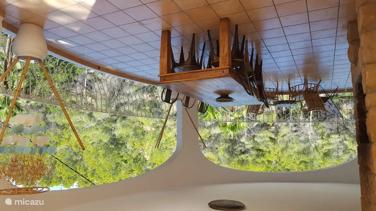 Die Veranda von der anderen Seite.