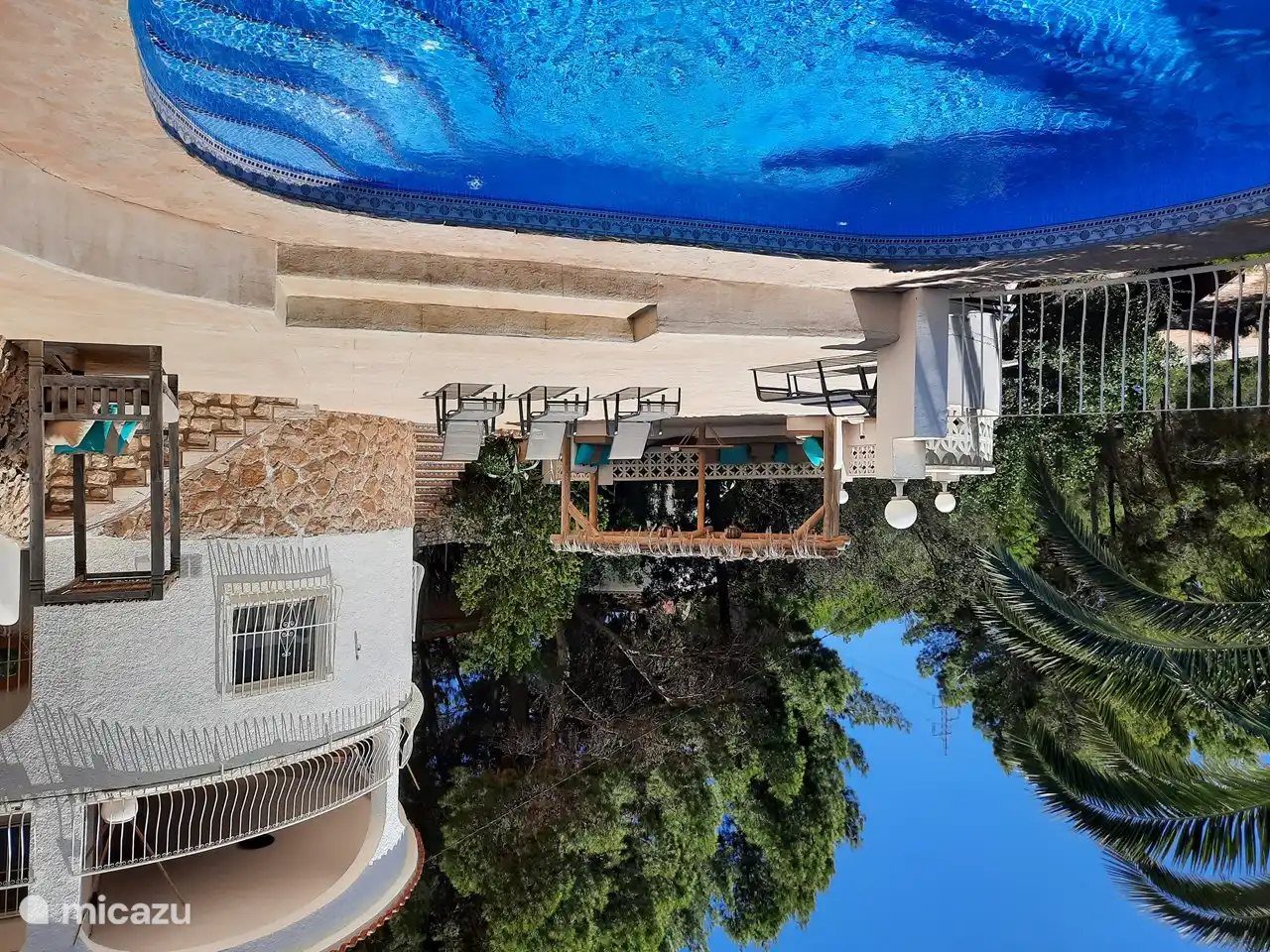 Ein schönes Schwimmbad gehört natürlich dazu!