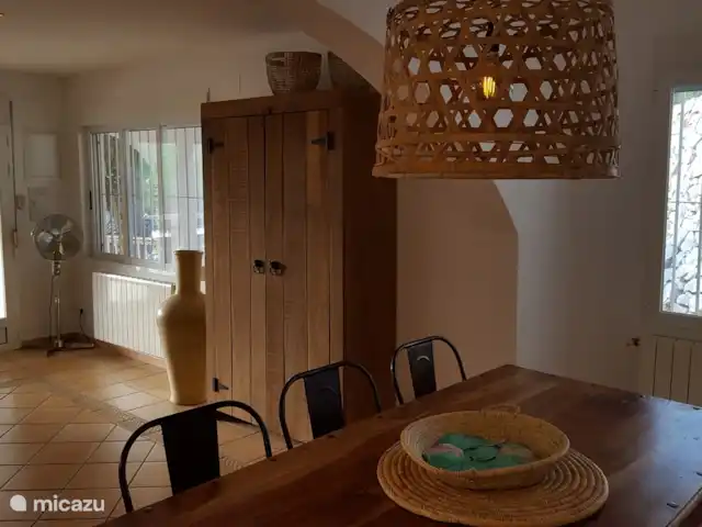 Villa 2-10 p met zeezicht en zwembad huren in Spanje, Costa Blanca, Altea - villa Onze living is ruim en licht.