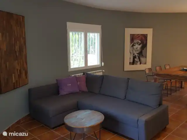 Villa 2-10 p met zeezicht en zwembad huren in Spanje, Costa Blanca, Altea - villa De zit- en eethoek van het benedenappartement.