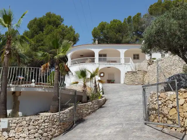 Villa 2-10 p met zeezicht en zwembad huren in Spanje, Costa Blanca, Altea - villa De entree van de villa.