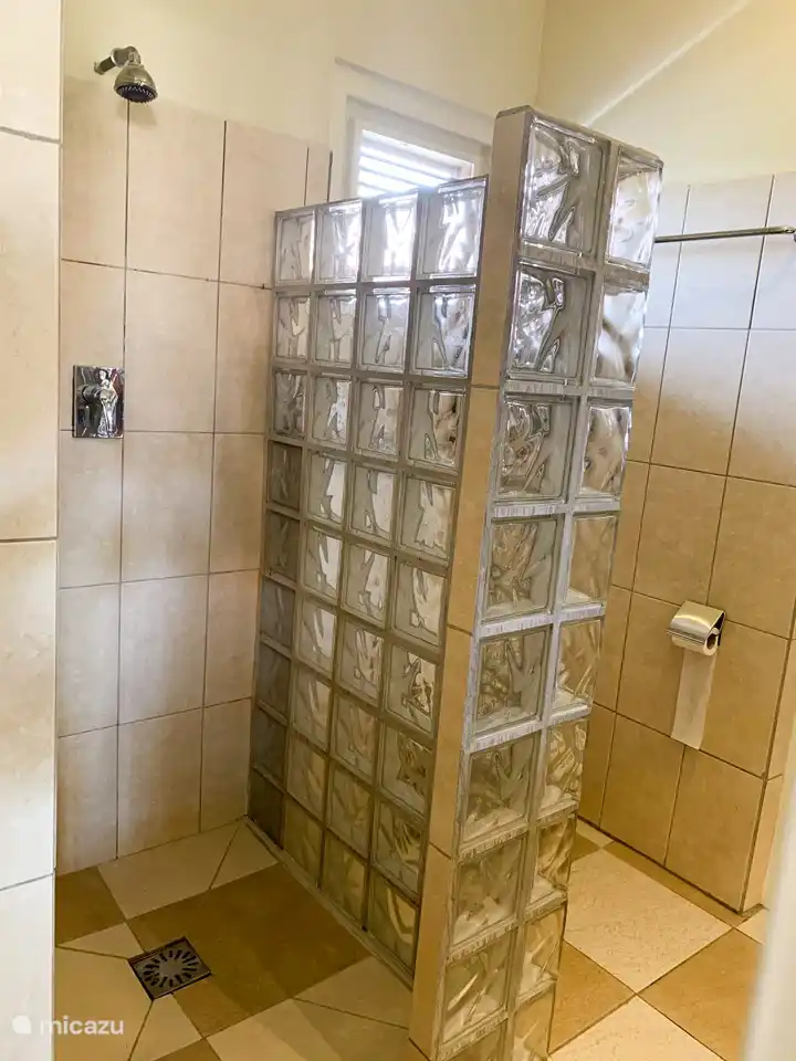 Deuxième salle de bain