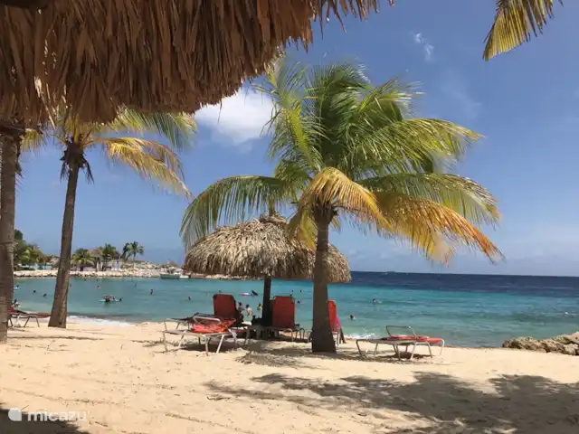 BlueBay Village - Villa 44 Djucu huren in Curaçao, Curacao-Midden, Blue Bay - villa Het strand met altijd voldoende ligbedden