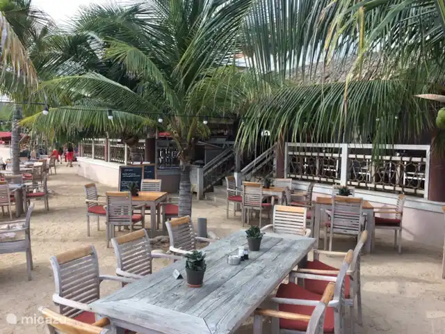 BlueBay Village - Villa 44 Djucu huren in Curaçao, Curacao-Midden, Blue Bay - villa Heerlijk lunchen en dineren bij Karakter