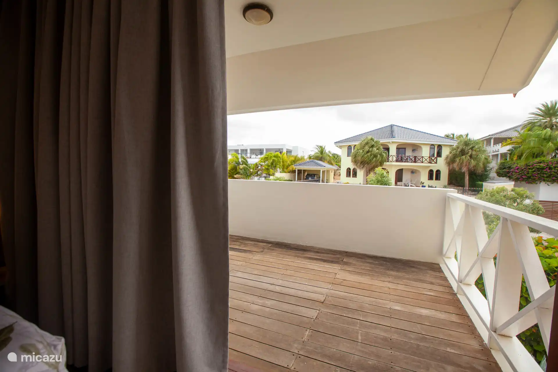 Hauptschlafzimmer mit Balkon