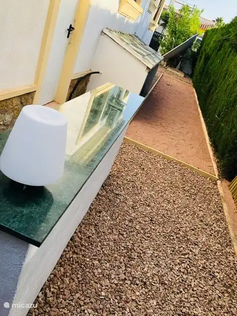 Bar extérieur au terrain de pétanque