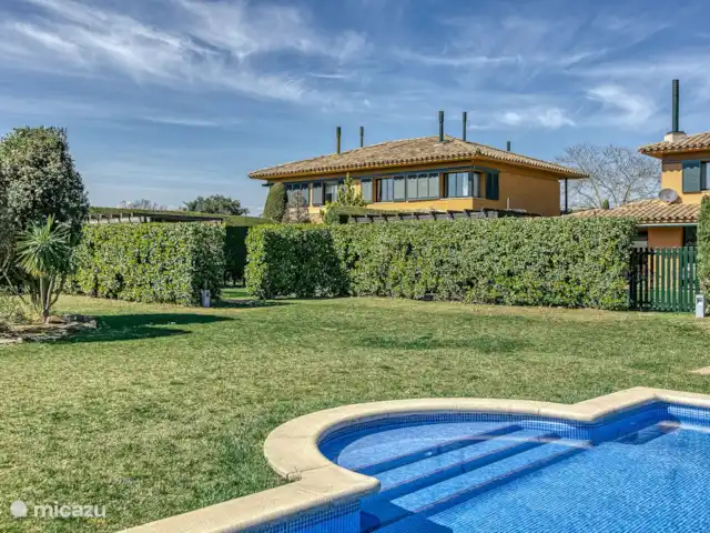Location de Vacances Espagne, Costa Brava, Navata, villa - Villa Tamara Torremirona Resort
