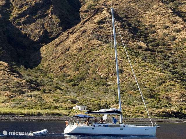 Holiday home in Italy – rv / yacht / houseboat Day Sailing Tours &amp; Aeolian Islands