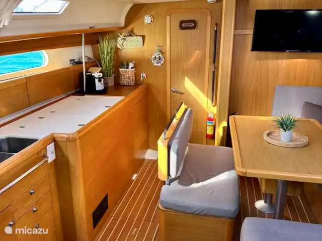 Zeiltours Taormina & zeilvakanties huren in Italië, Sicilië, Riposto - camper / jacht / woonboot