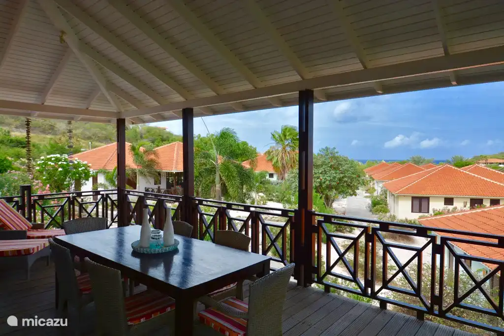 Entspannen Sie sich auf der Veranda