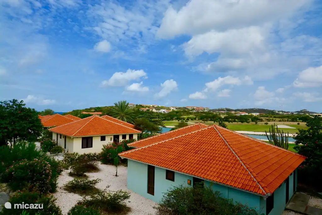 Blick von der Villa (Golfplatz und Flamingosee)