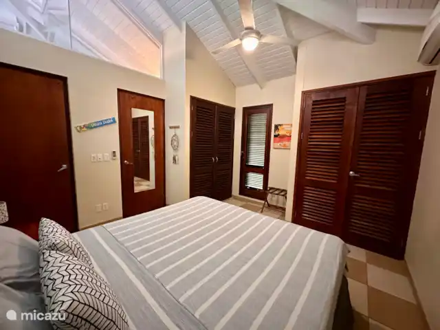 Villa Blue Bay près de la plage et de la piscine | Curaçao, Curaçao-Centre, Blue Bay - villa Chambre 1 avec salle de bain attenante
