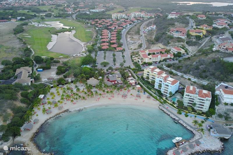 Vakantiehuis Curaçao, Curacao-Midden, Blue Bay Villa Blue Bay villa bij strand en zwembad
