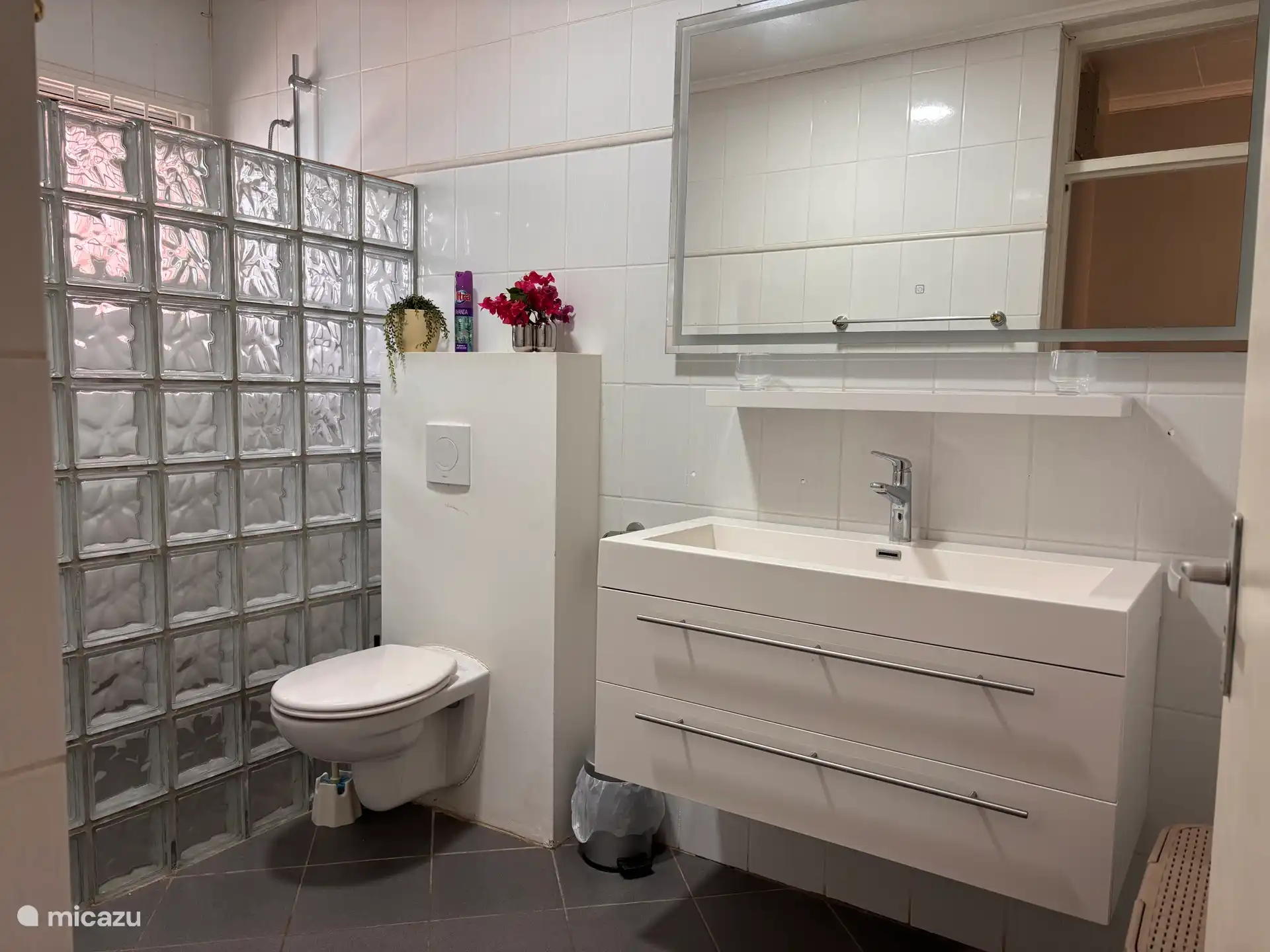 Salle de bain pour chambres de 2 personnes