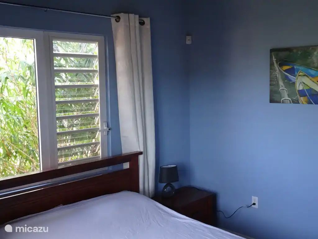 Dormitorio para 2 personas con armarios empotrados