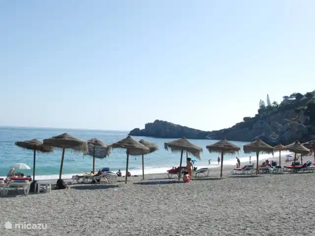 Location de Vacances Espagne, Costa Tropical, Almuñécar, maison de vacances - Maison atmosphérique et élégante en bord de mer Une autre plage à moins d'un kilomètre à pied