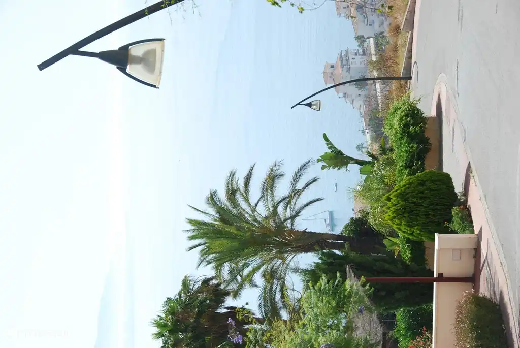 Blick auf das Meer von der Calle Citalmar