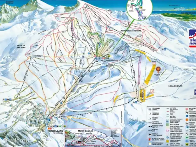 Location de Vacances Espagne, Costa Tropical, Almuñécar, maison de vacances - Maison atmosphérique et élégante en bord de mer Domaine skiable à une heure de route. Enneigement garanti car jusqu'à 3500m d'altitude !! La Sierra Nevada est la deuxième plus haute région montagneuse d'Europe et est également idéale en été !