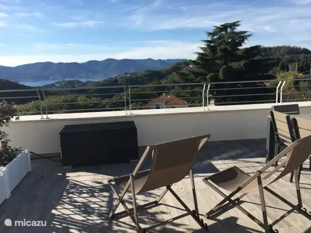 Lerici - Cinque Terre - Toscane Nr.5 huren in Italië, Ligurië, Lerici - appartement Uitzicht van prive terras appartement (ongeveer 80m2)