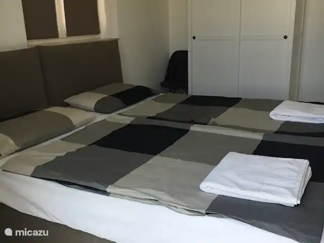 Lerici - Cinque Terre - Toscane Nr.5 huren in Italië, Ligurië, Lerici - appartement Slaapkamer 1. Kingsize bed van 180 cm breed en 200cm lang